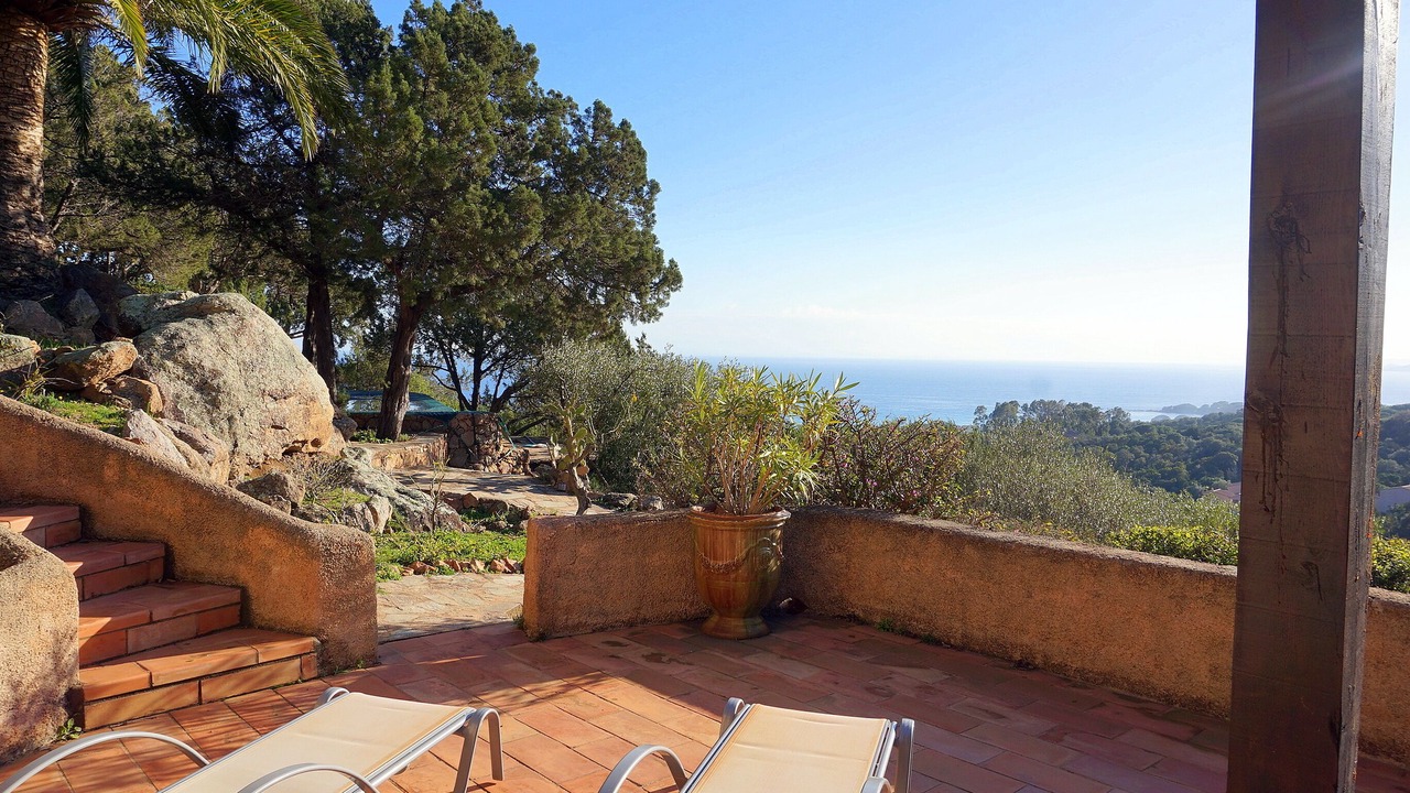 Photo of Patio Balcony in Hameau de Palombaggia