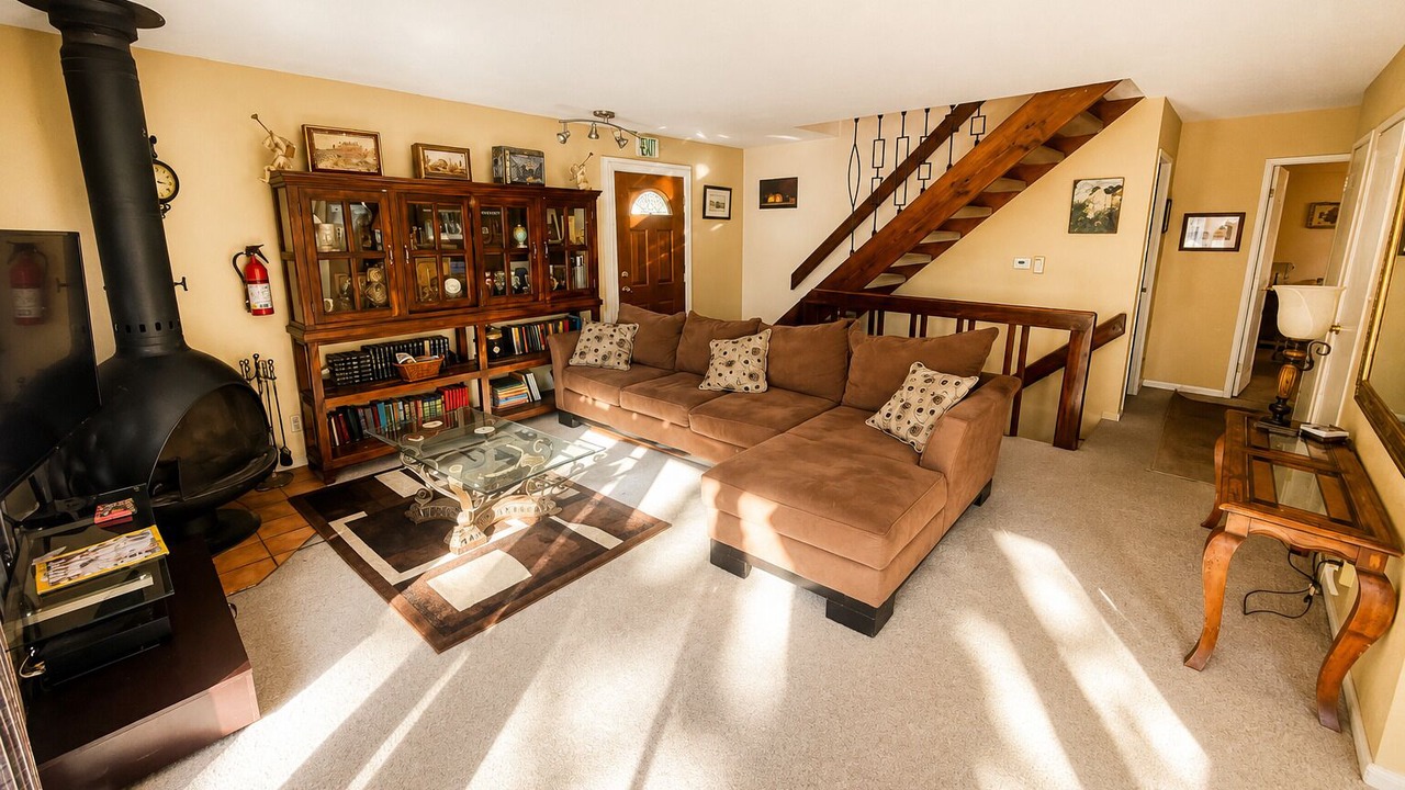 Photo of Livingroom in Wrightwood