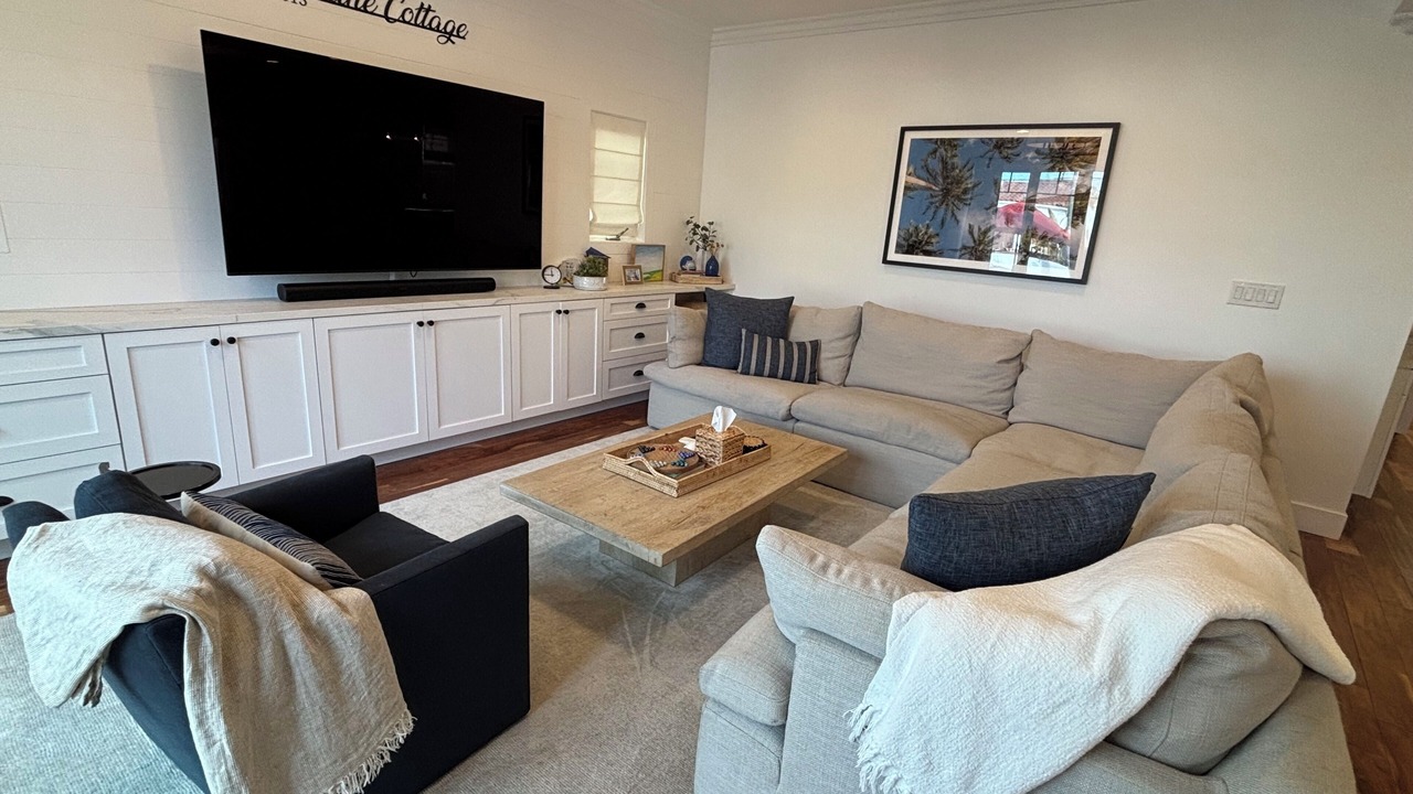 Photo of Livingroom in Belmont Shore