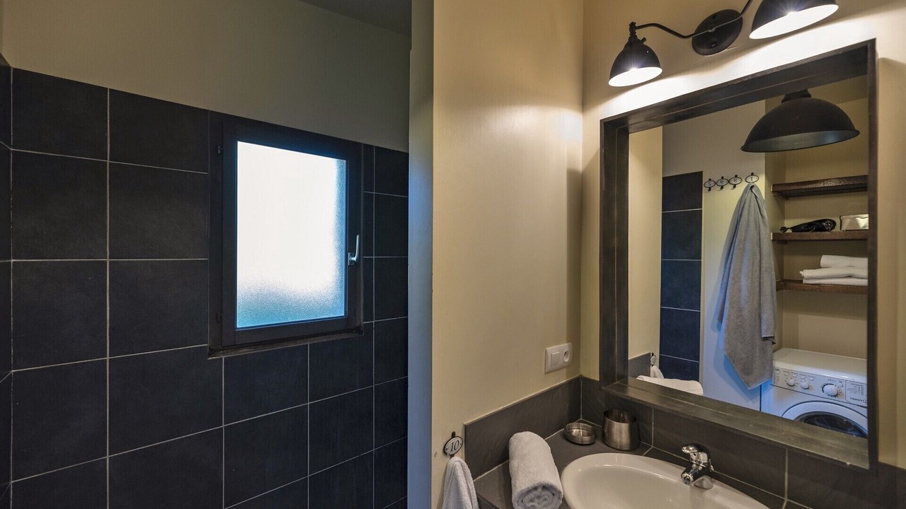 Photo of Bathroom in Bonifacio