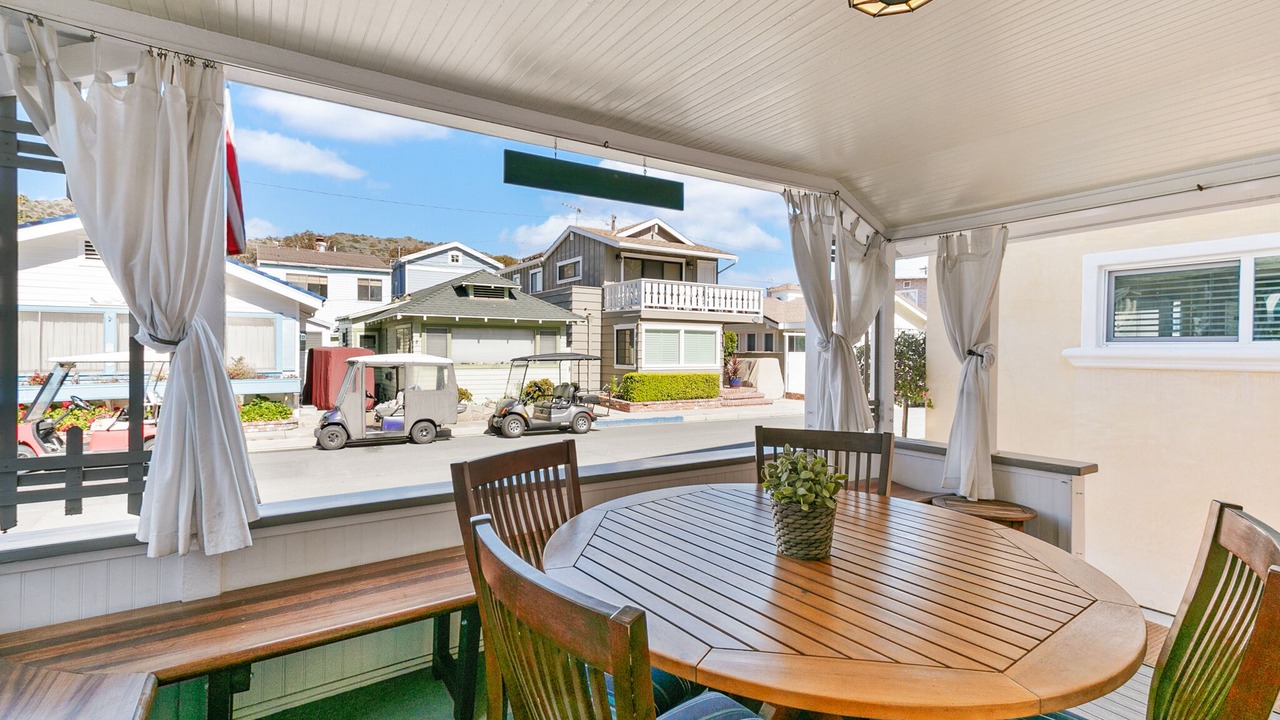 Photo of Outdoor in Avalon