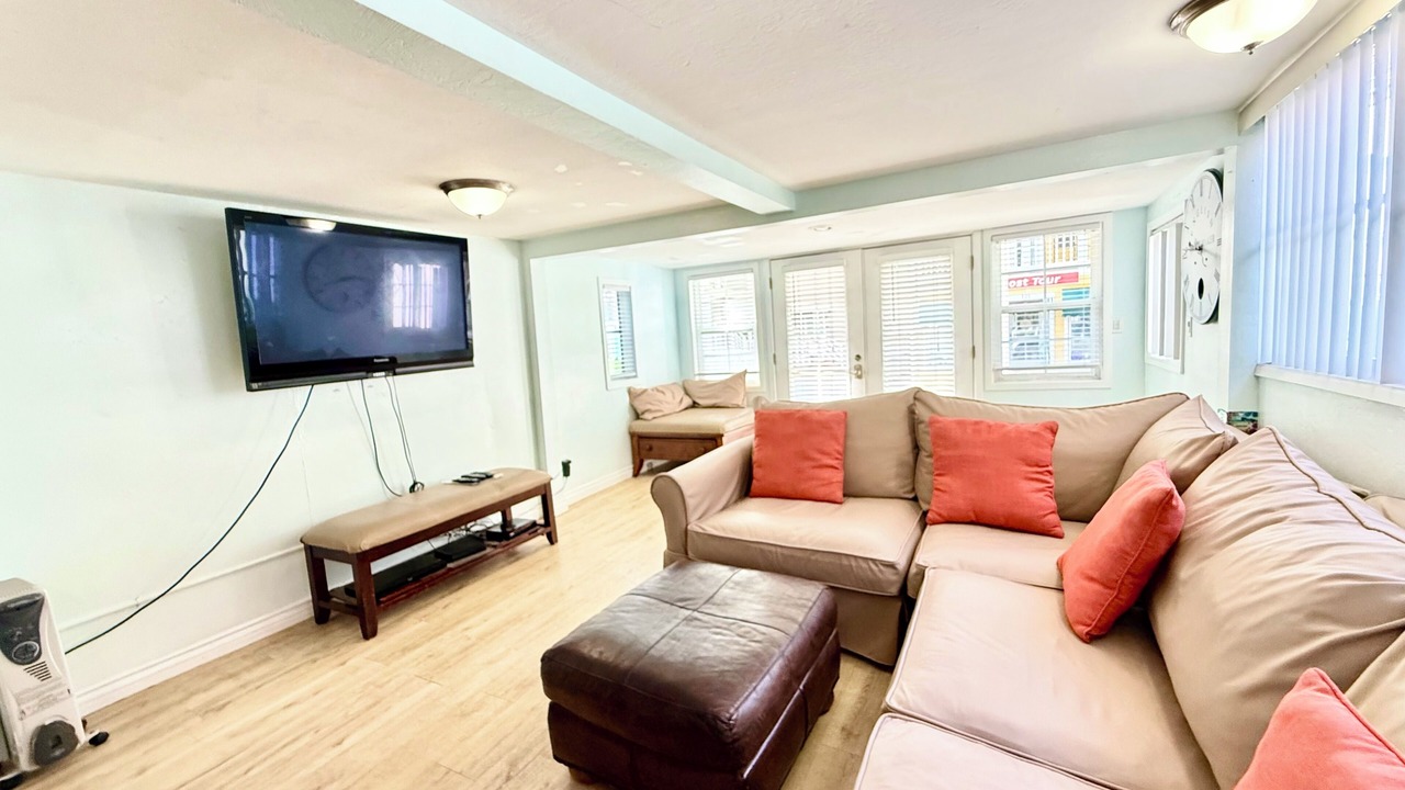 Photo of Bedroom in Avalon