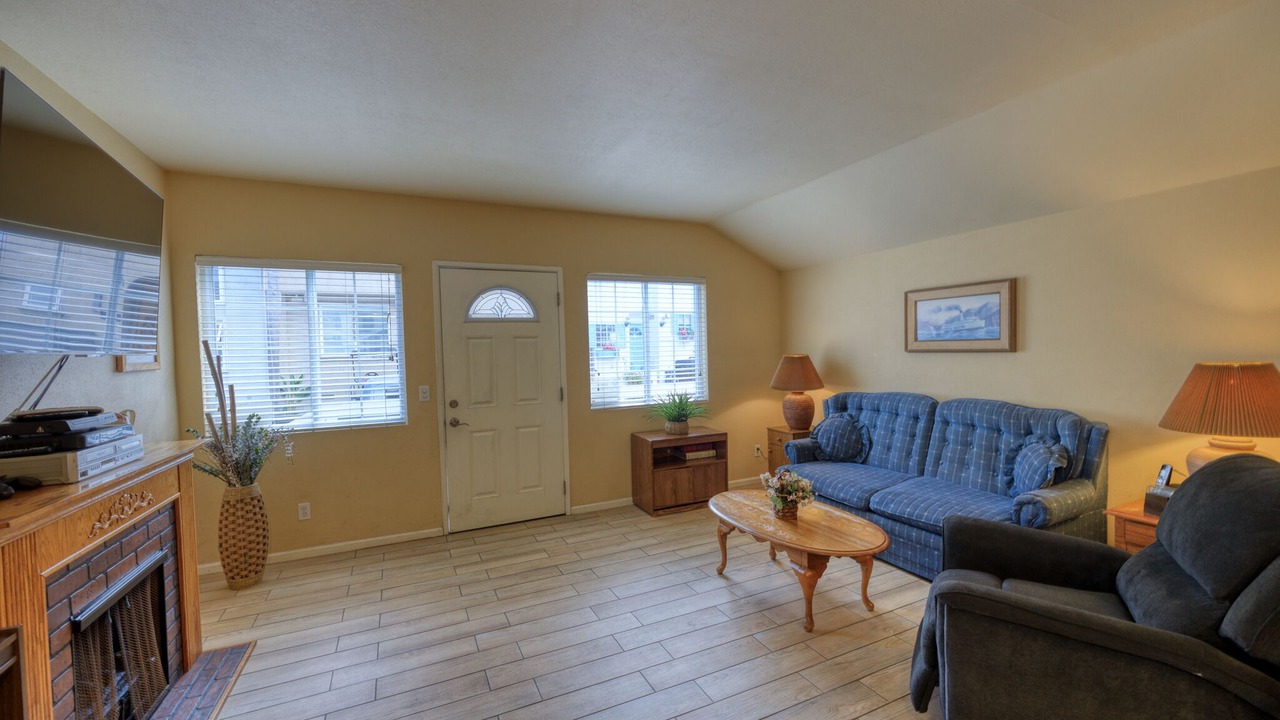 Photo of Bedroom in Avalon