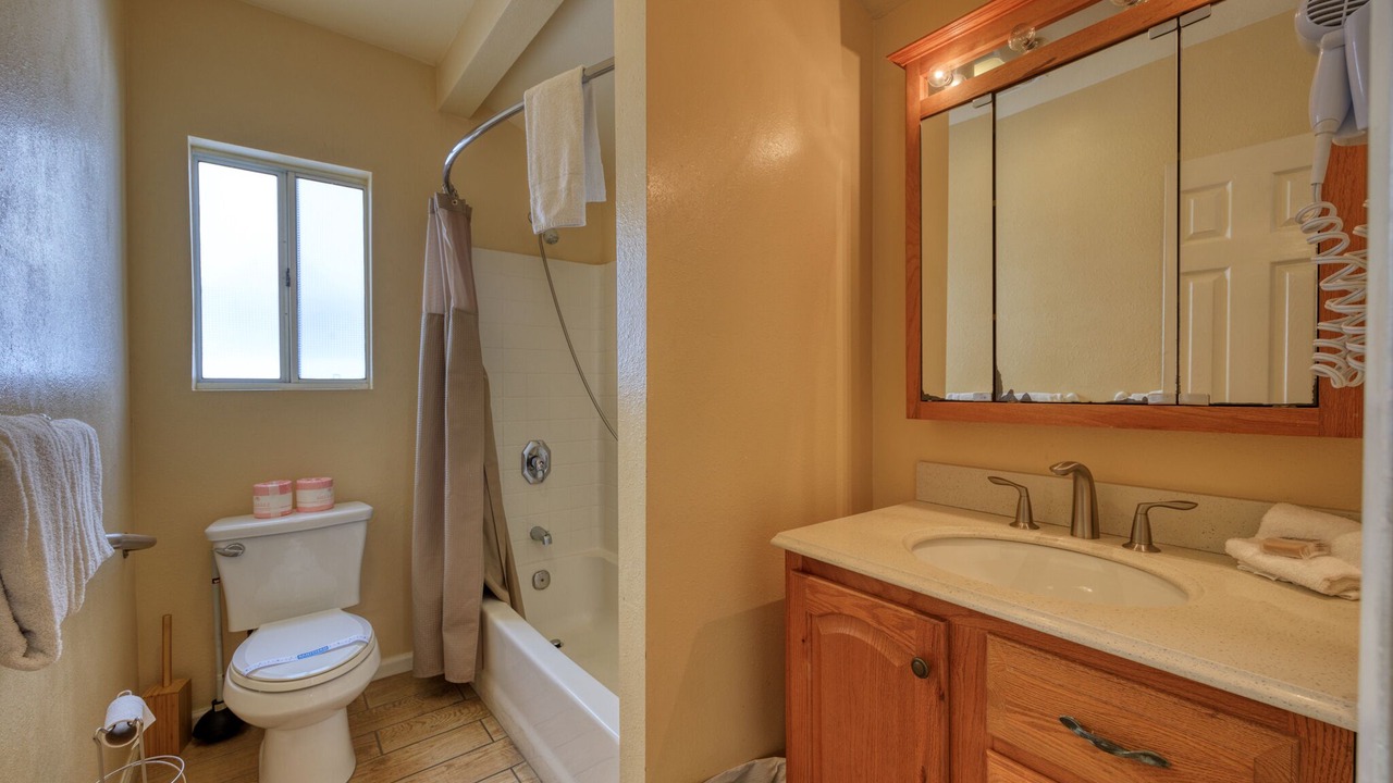 Photo of Bathroom in Avalon
