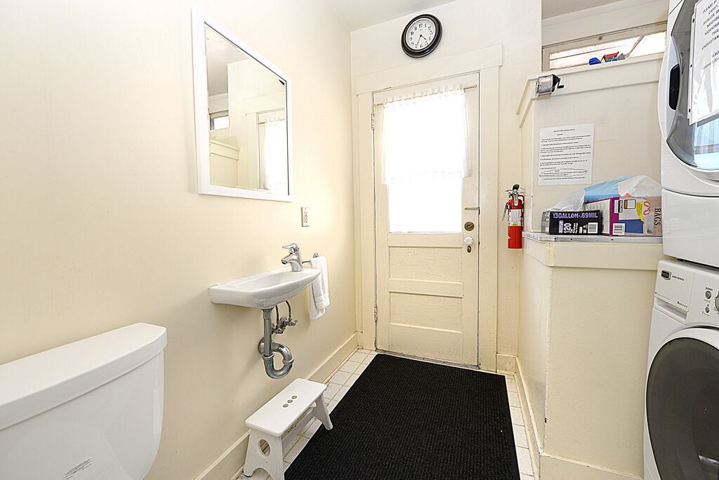 Photo of Bathroom in Avalon