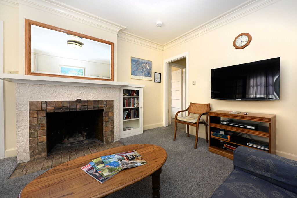 Photo of Livingroom in Avalon