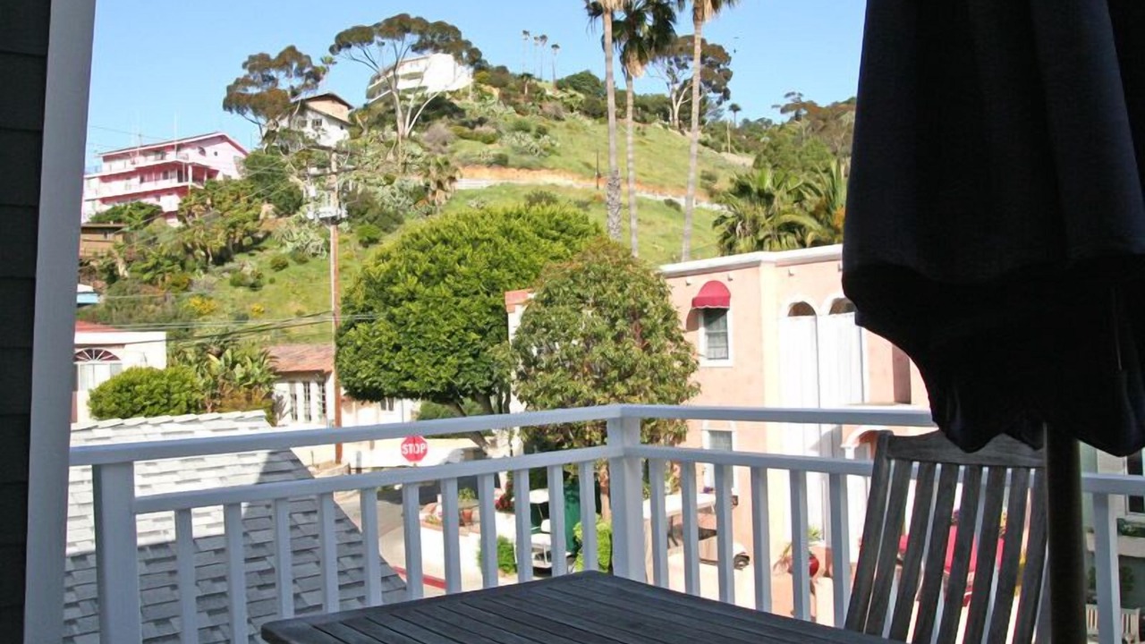 Photo of Others in Avalon