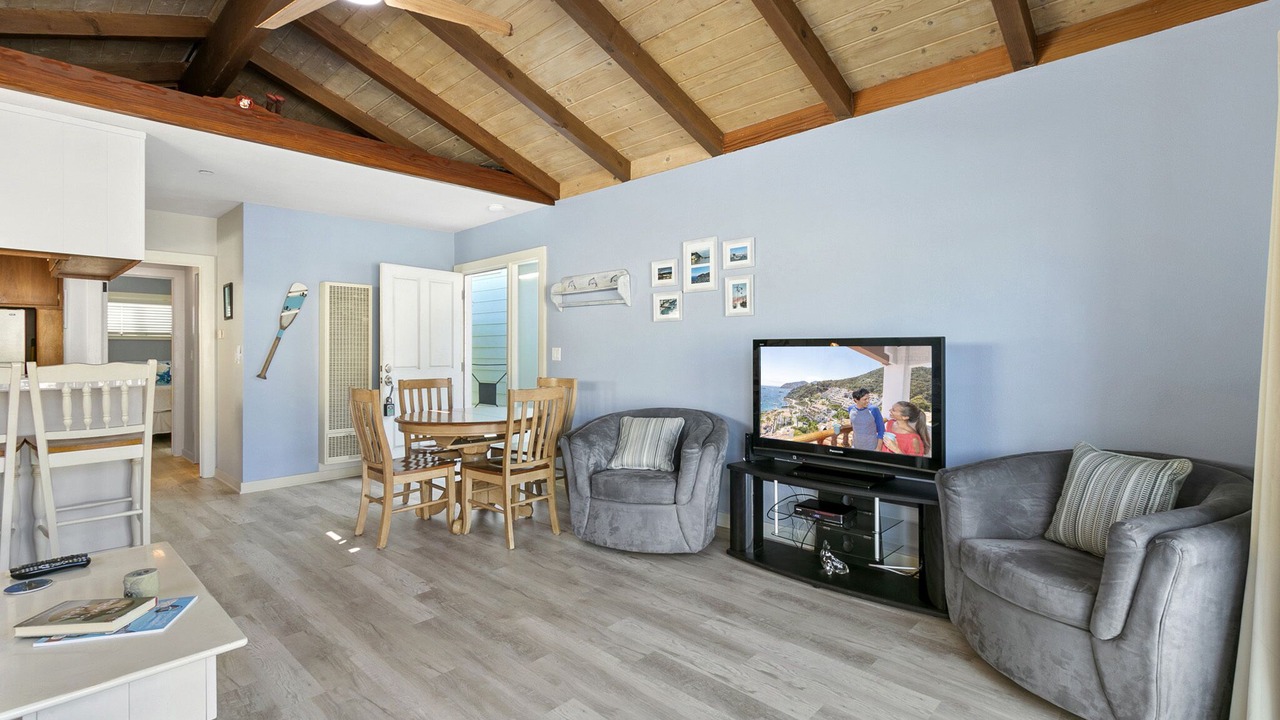 Photo of Bedroom in Avalon