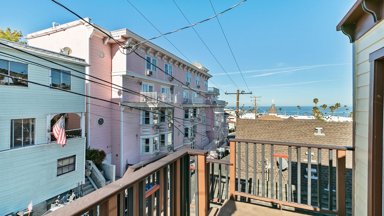 Photo of Patio Balcony in Avalon