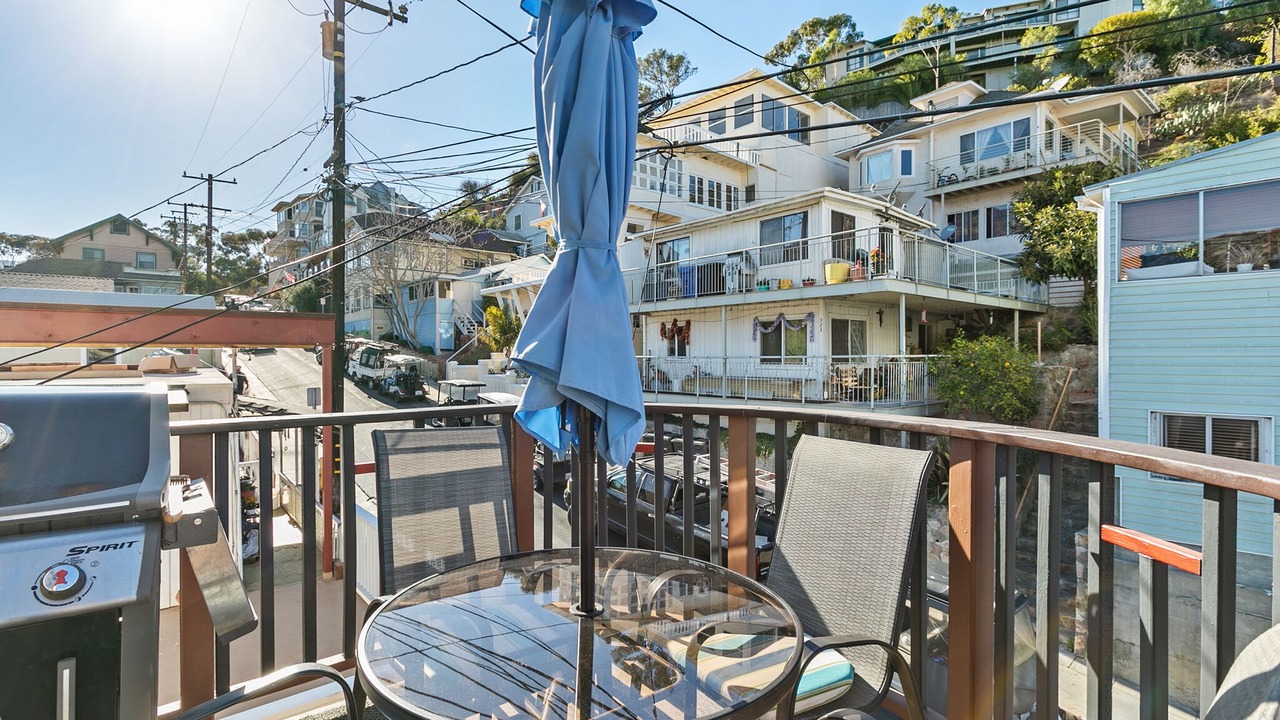 Photo of Patio Balcony in Avalon
