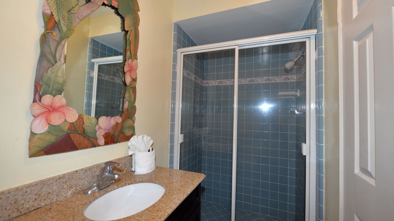 Photo of Bathroom in Avalon