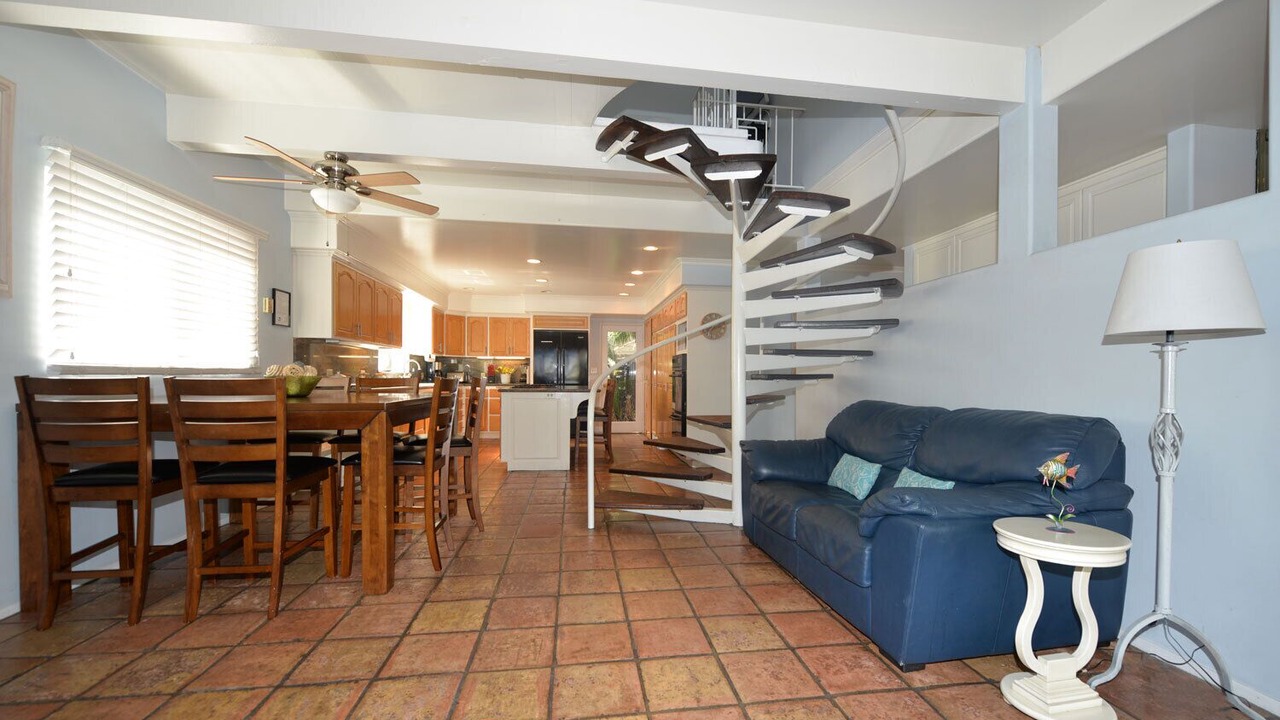 Photo of Bedroom in Avalon