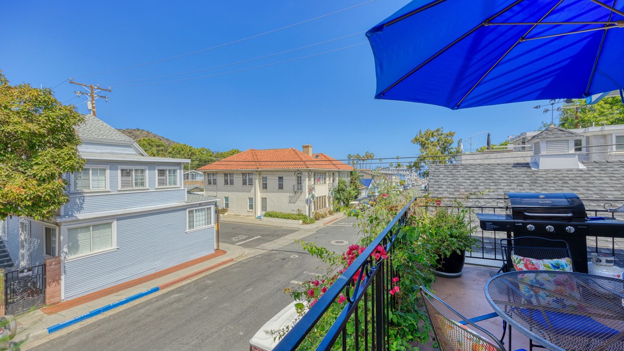 Photo of Patio Balcony in Avalon