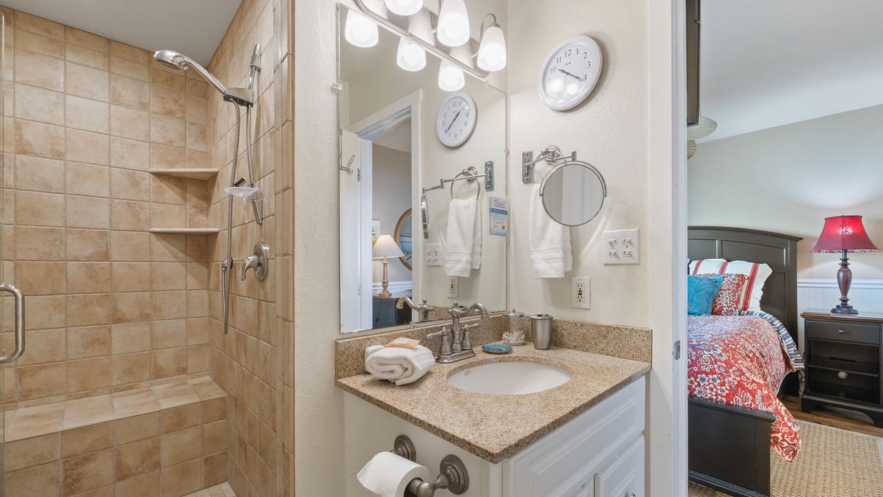 Photo of Bathroom in Avalon