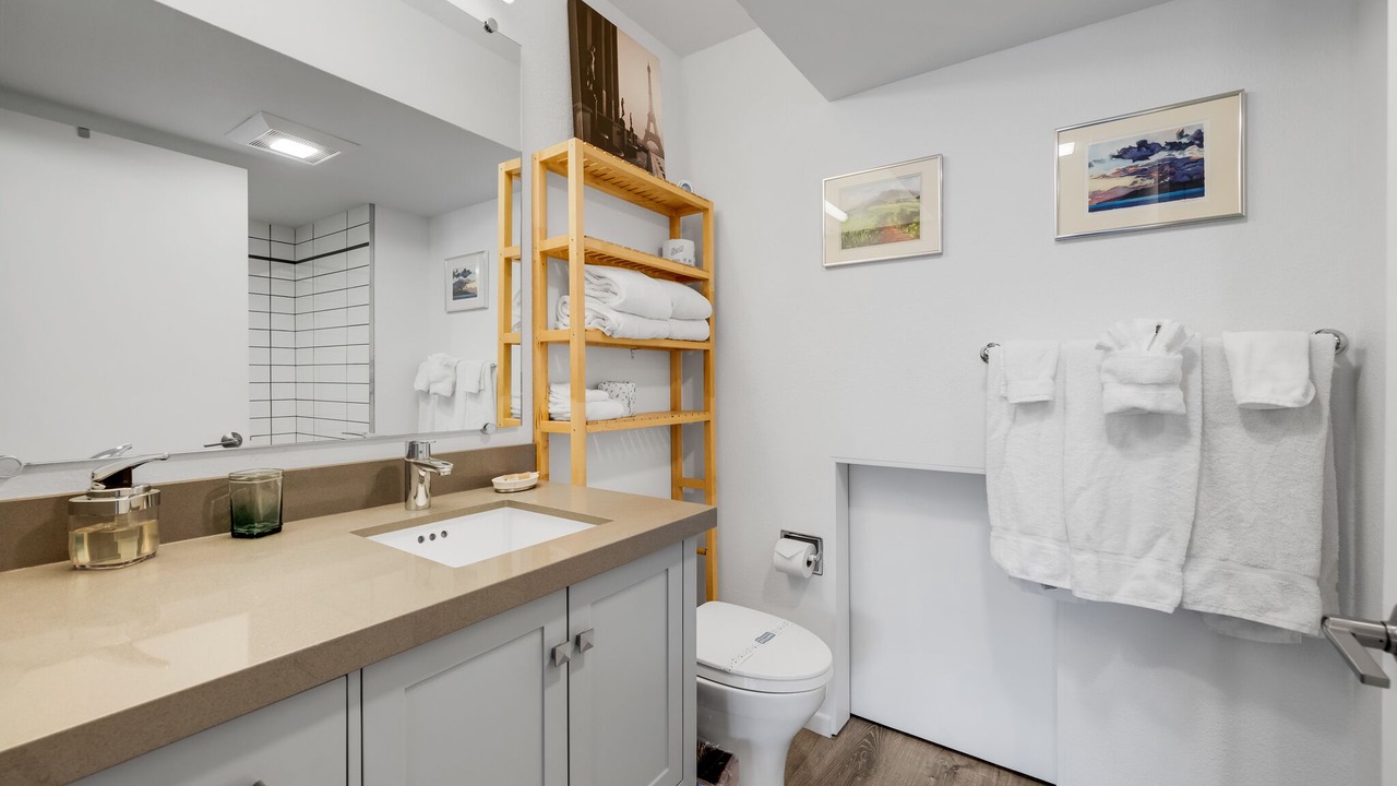 Photo of Bathroom in Avalon