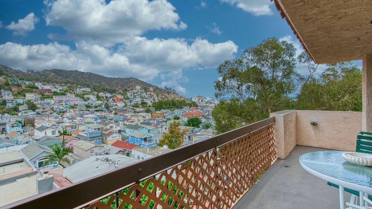 Photo of Patio Balcony in Avalon