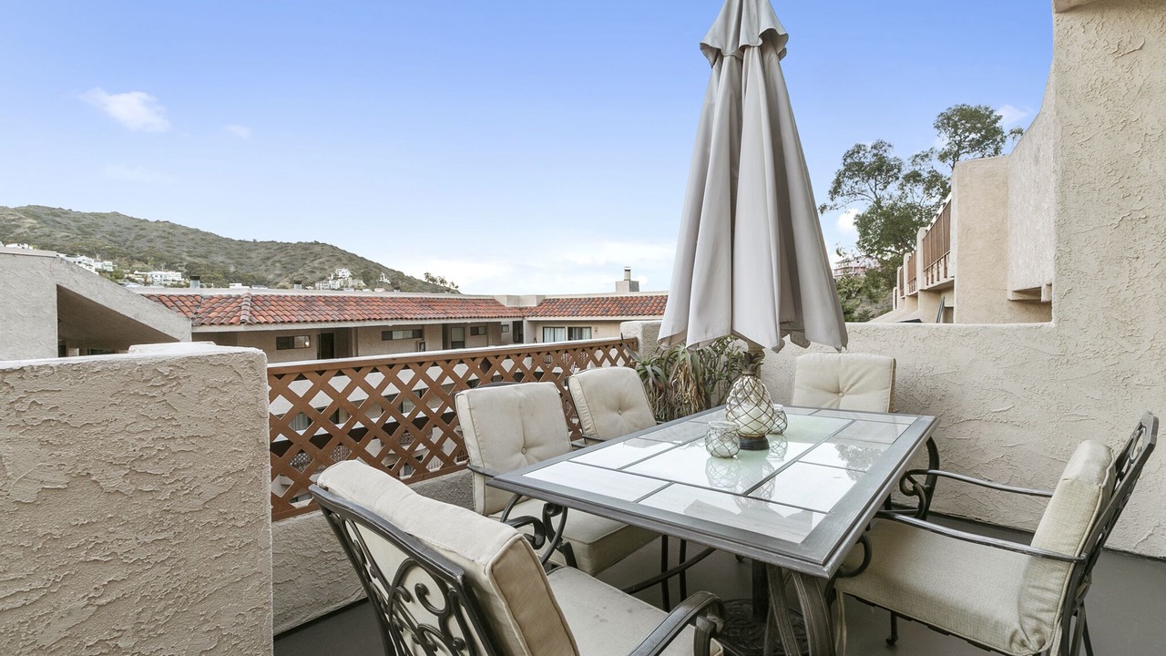 Photo of Patio Balcony in Avalon