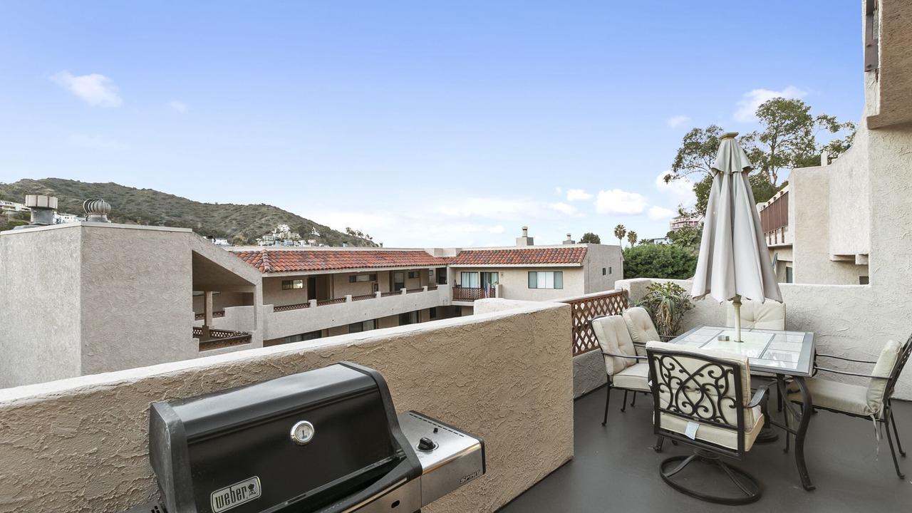 Photo of Patio Balcony in Avalon