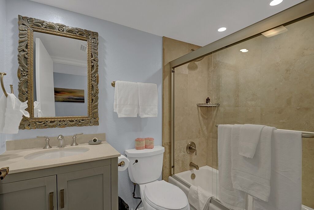 Photo of Bathroom in Avalon