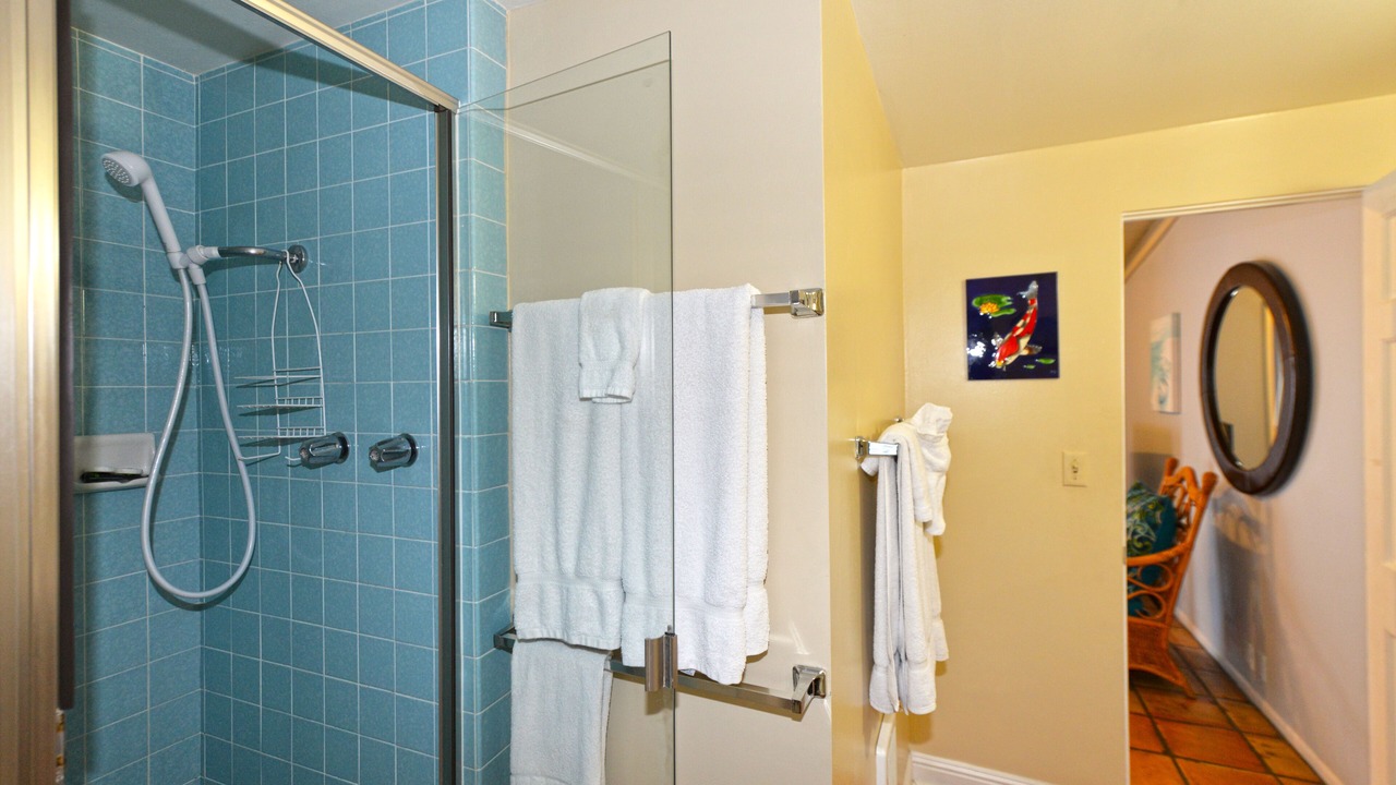 Photo of Bathroom in Avalon