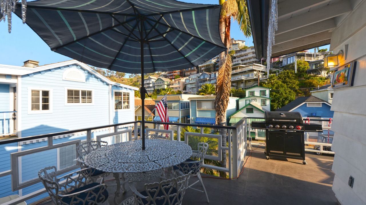 Photo of Patio Balcony in Avalon