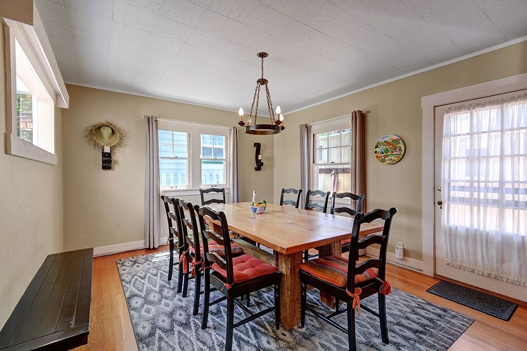 Photo of Bedroom in Avalon