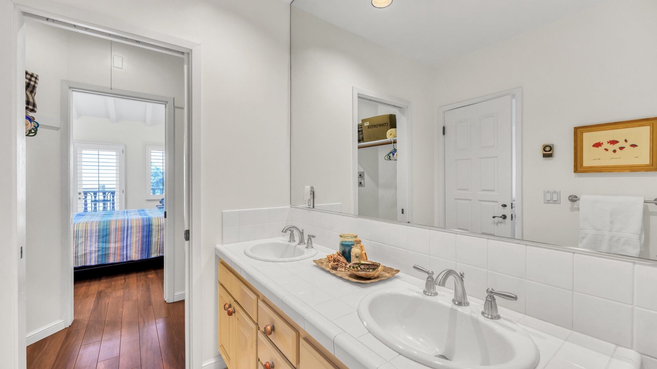 Photo of Bathroom in Avalon