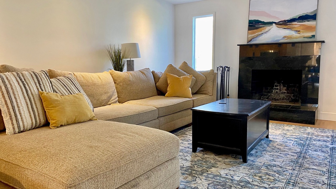 Photo of Livingroom in Chico