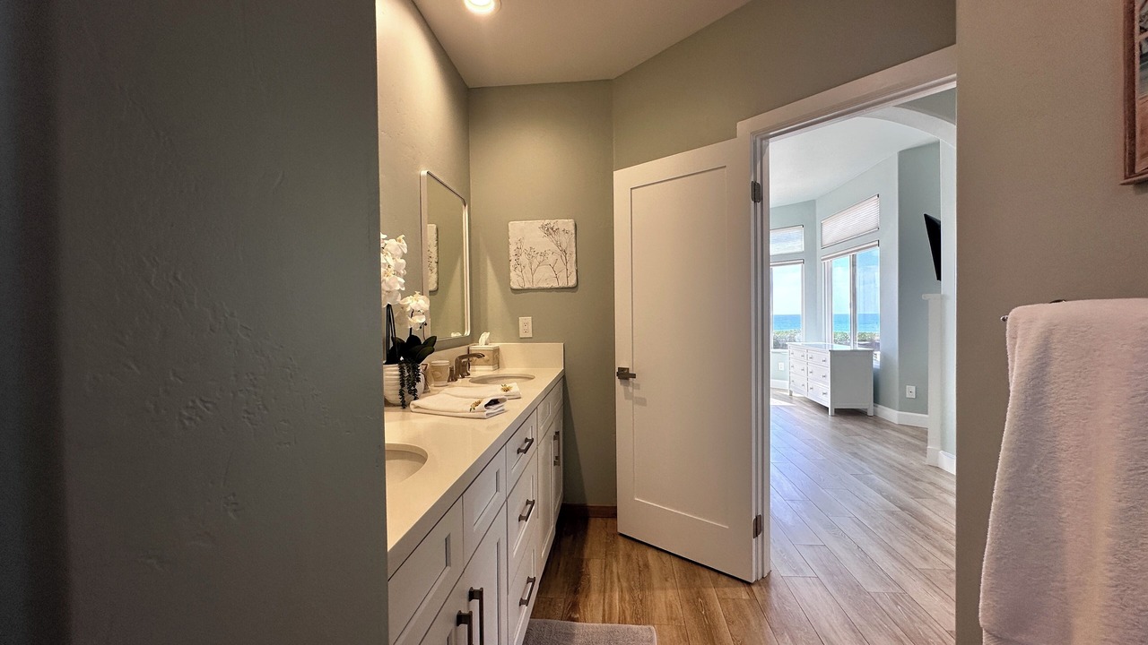Photo of Bathroom in Ocean Beach