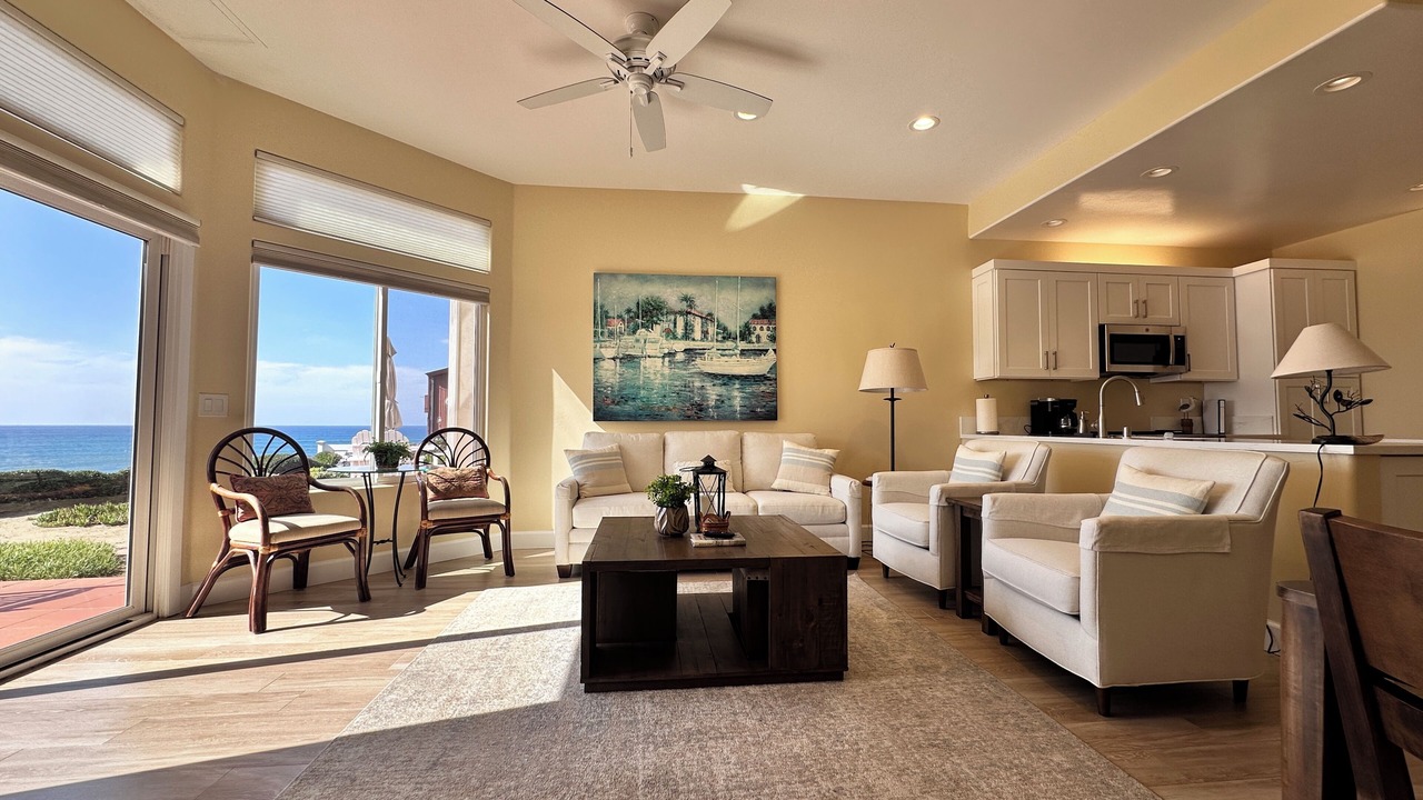 Photo of Livingroom in Ocean Beach