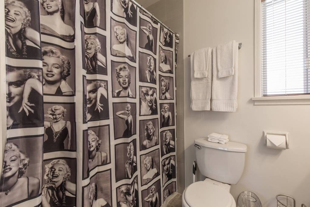 Photo of Bathroom in Burbank