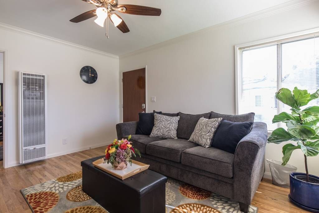 Photo of Livingroom in Burbank