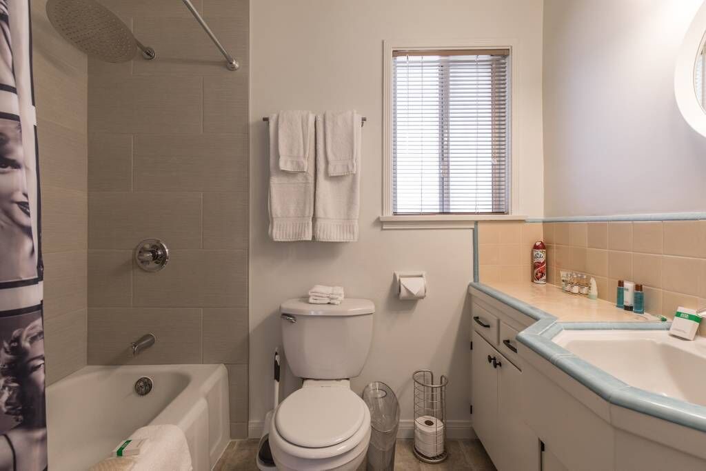 Photo of Bathroom in Burbank