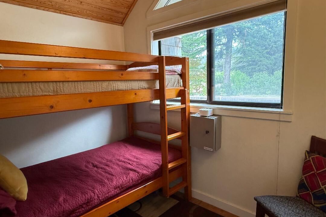 Photo of Bedroom in Timber Cove