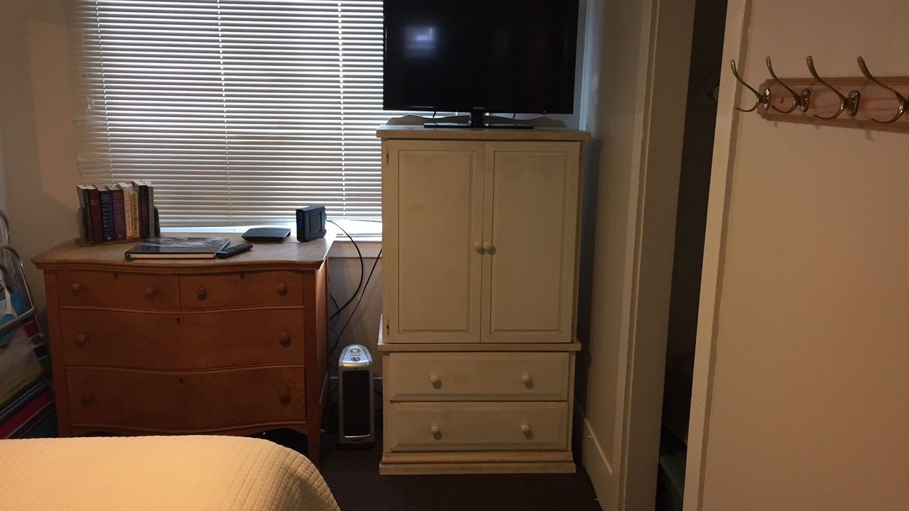 Photo of Bedroom in Avalon