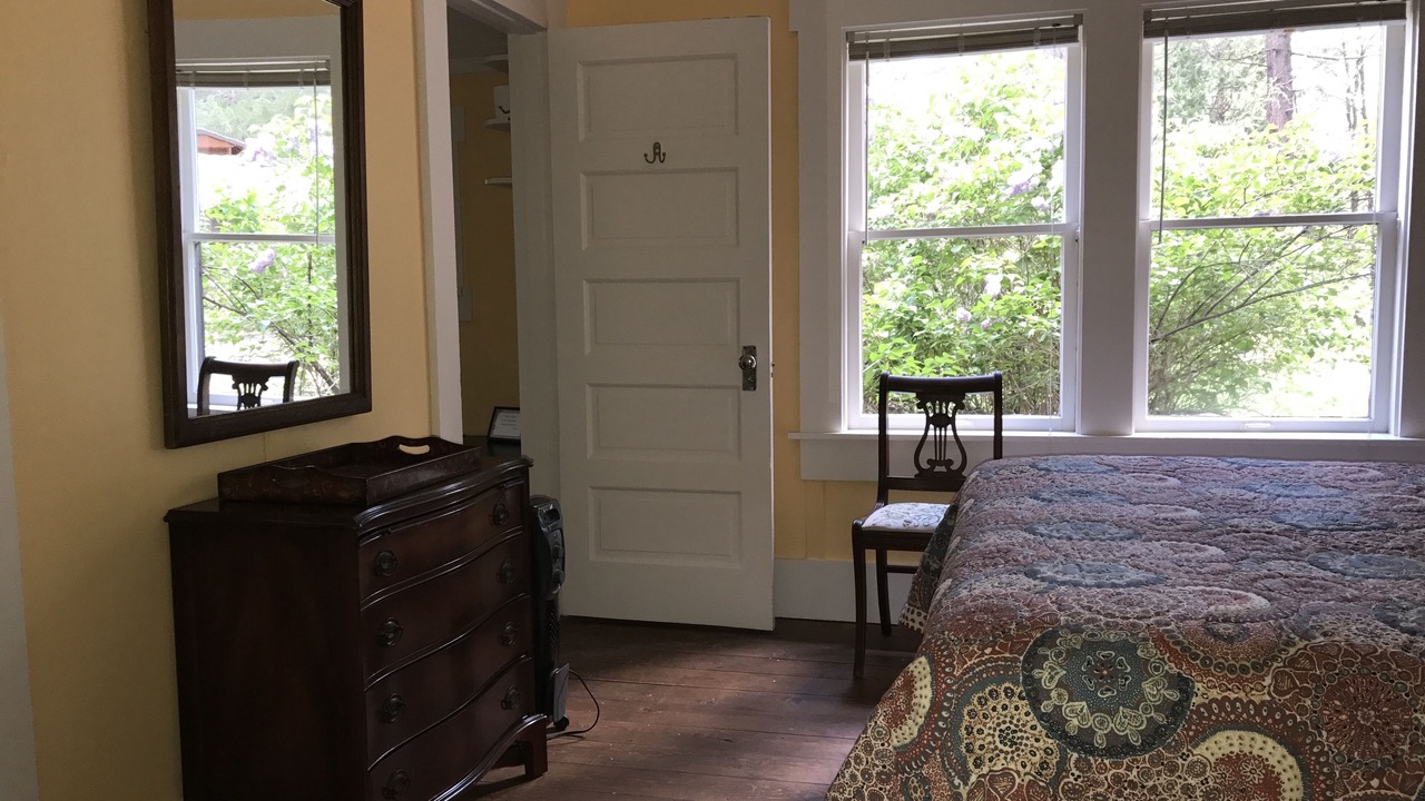 Photo of Bedroom in Blairsden-Graeagle
