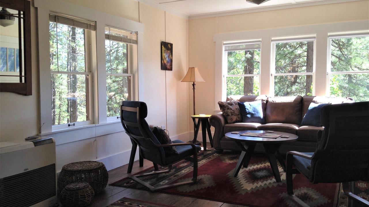 Photo of Livingroom in Blairsden-Graeagle