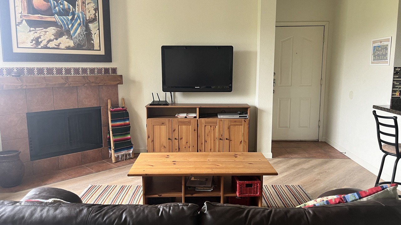 Photo of Livingroom in Foothills