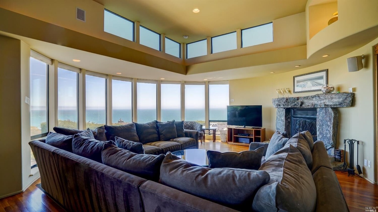 Photo of Livingroom in Bodega Bay