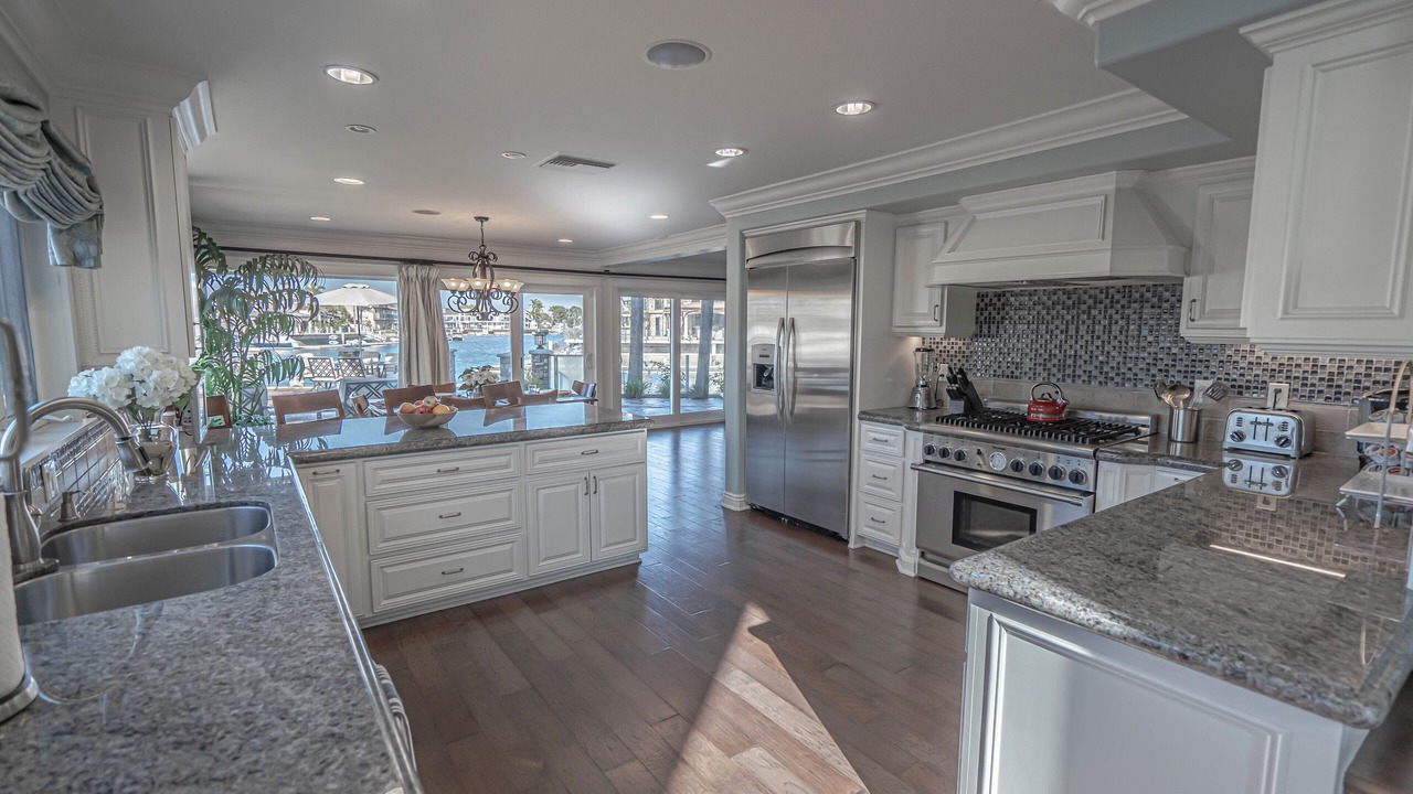 Photo of Kitchen in Huntington Harbour