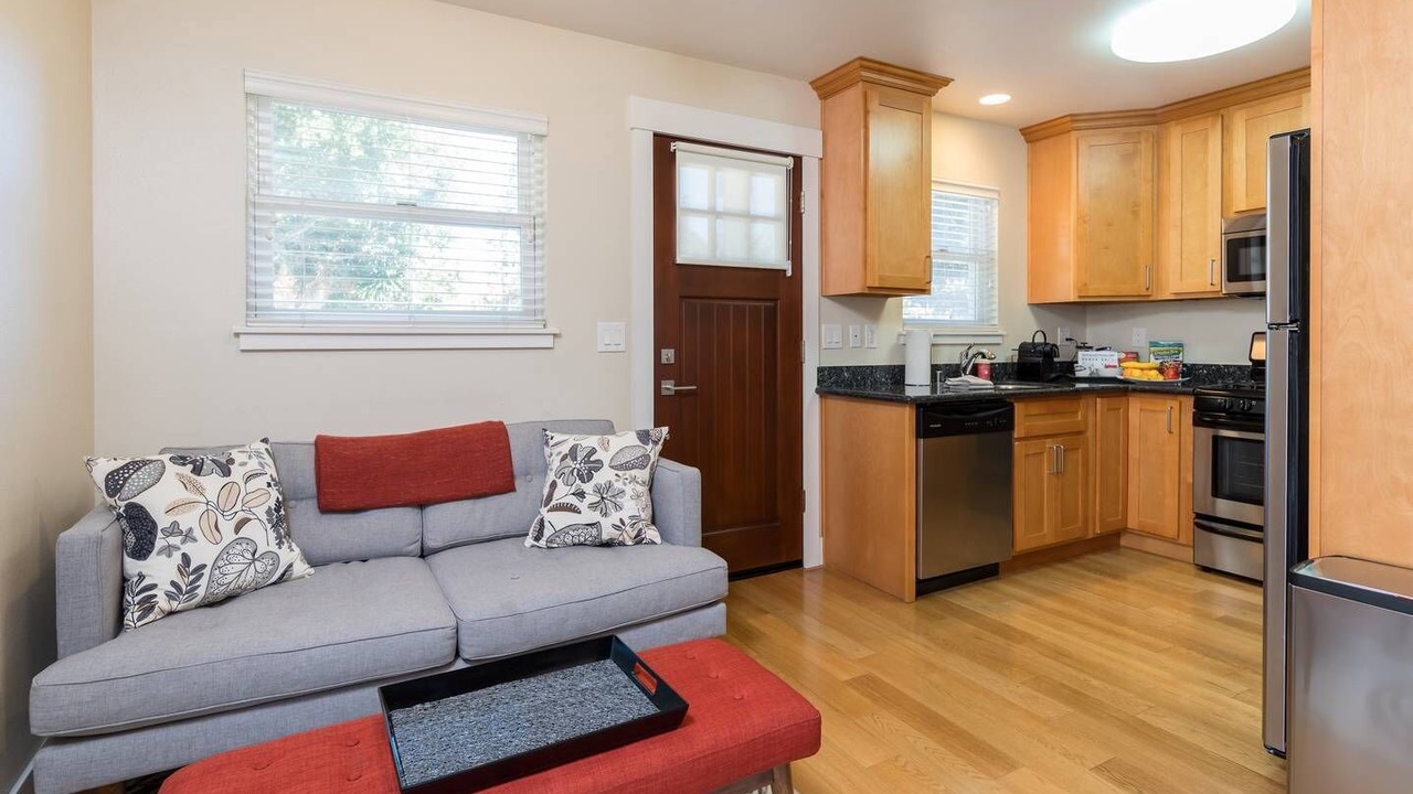 Photo of Bedroom in Old Mountain View