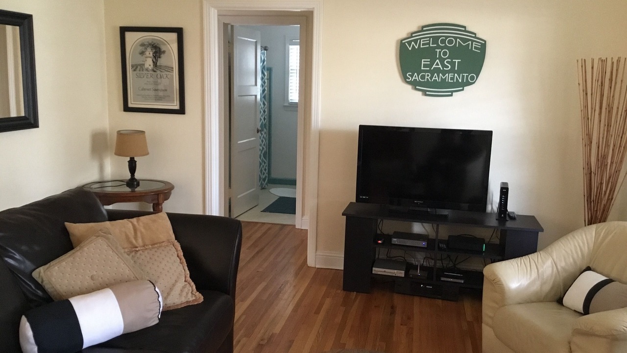 Photo of Livingroom in East Sacramento