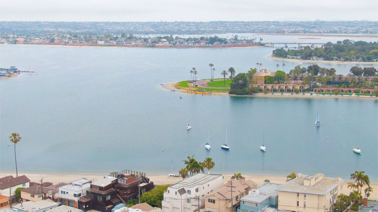 Photo of Others in Mission Beach