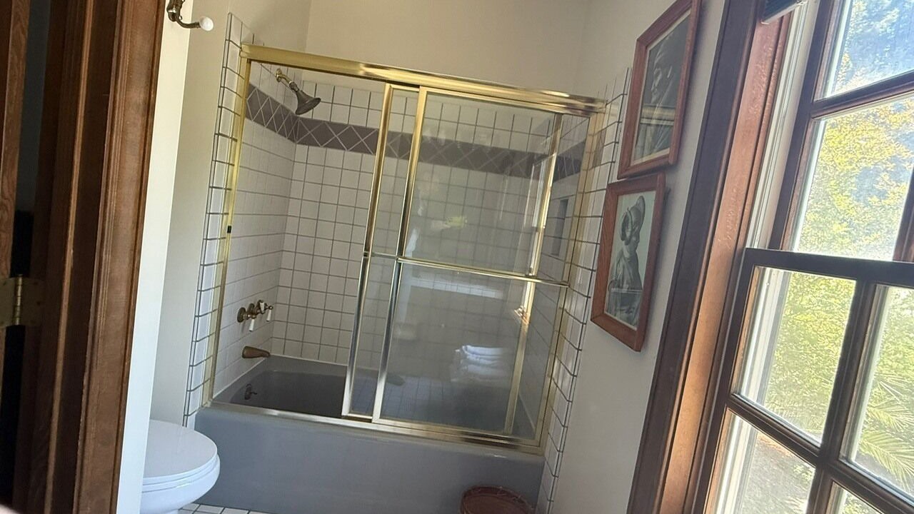 Photo of Bathroom in St. Helena