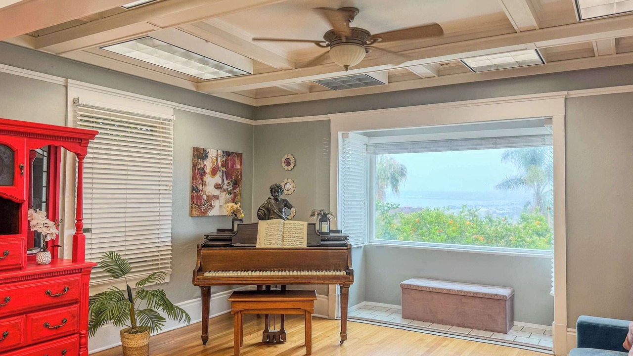 Photo of Livingroom in Bankers Hill