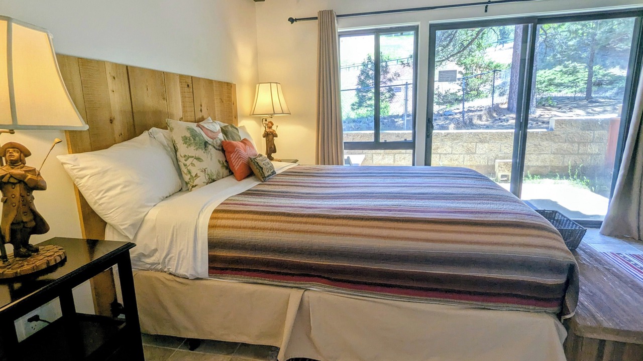 Photo of Bedroom in Big Bear Lake