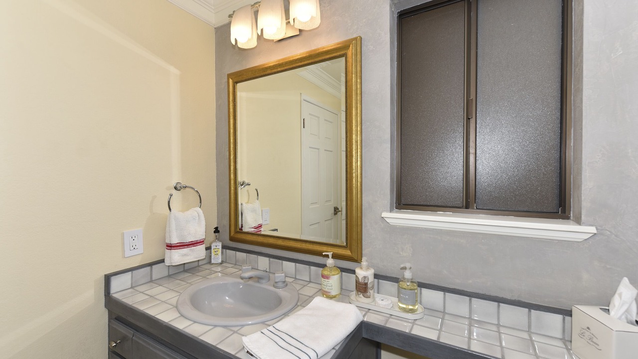 Photo of Bedroom in Yountville