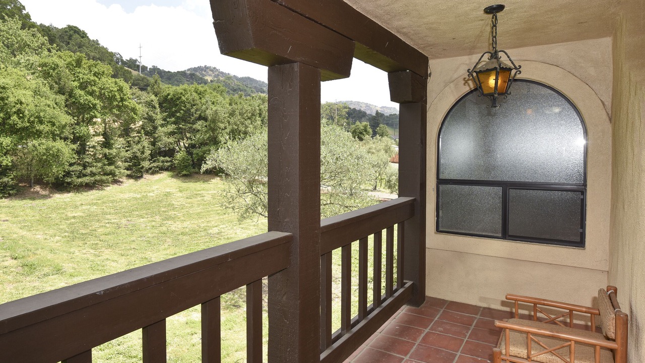 Photo of Patio Balcony in Yountville