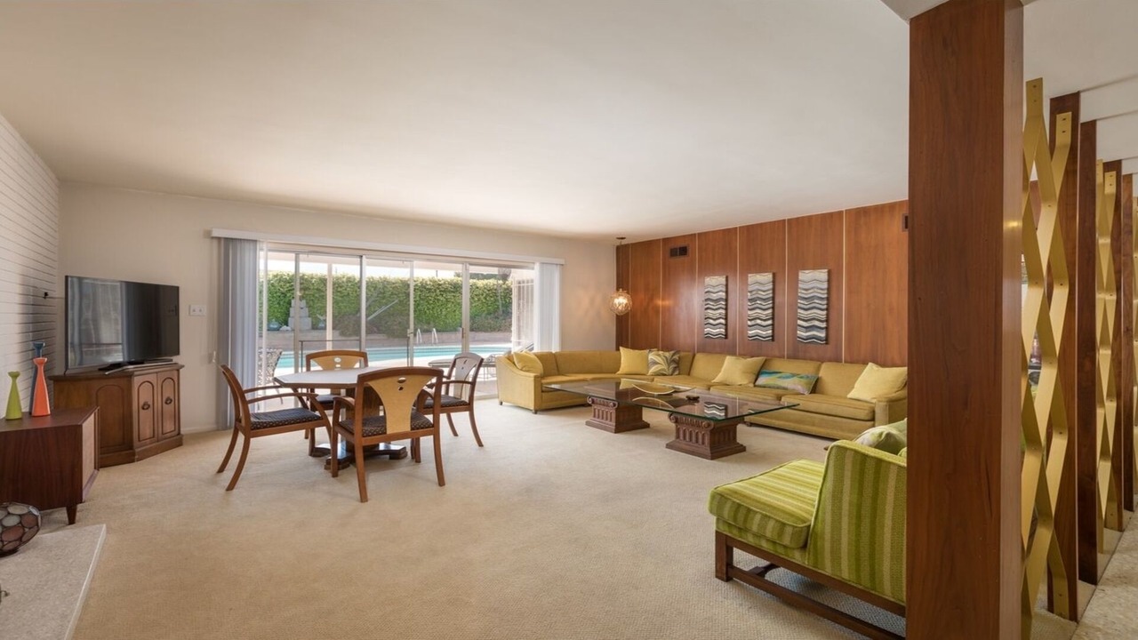 Photo of Livingroom in Ladera Heights