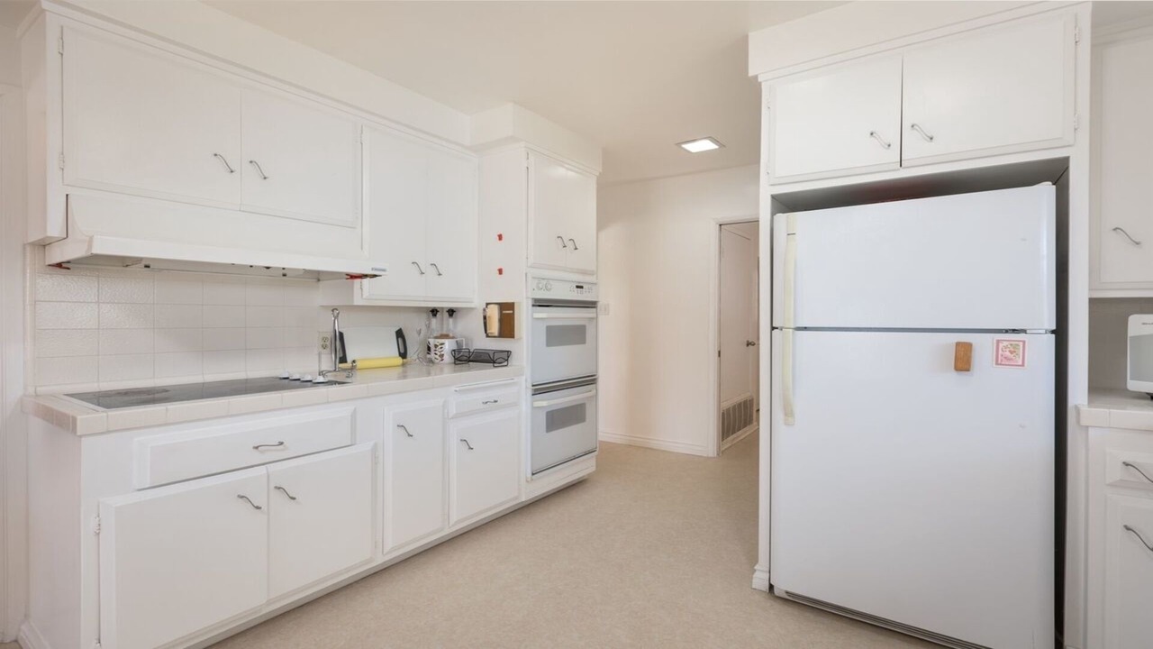 Photo of Kitchen in Ladera Heights